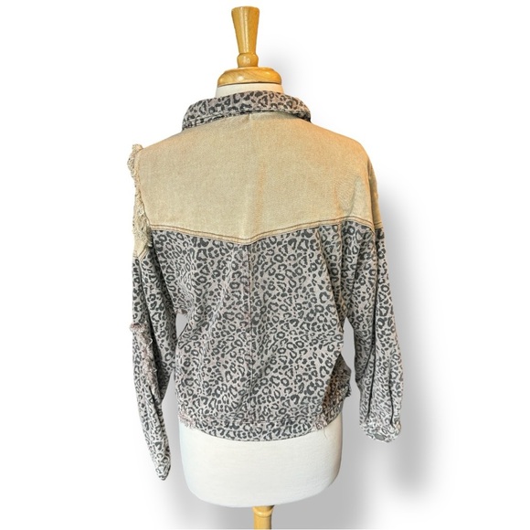 HYFVE Gray Leopard Print Jean Jacket - Picture 3 of 7